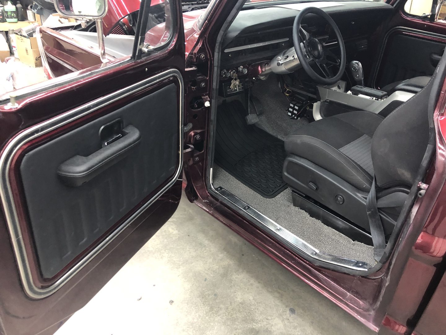 1970-f100-coyote-swap-6r80-transmission-interior-2